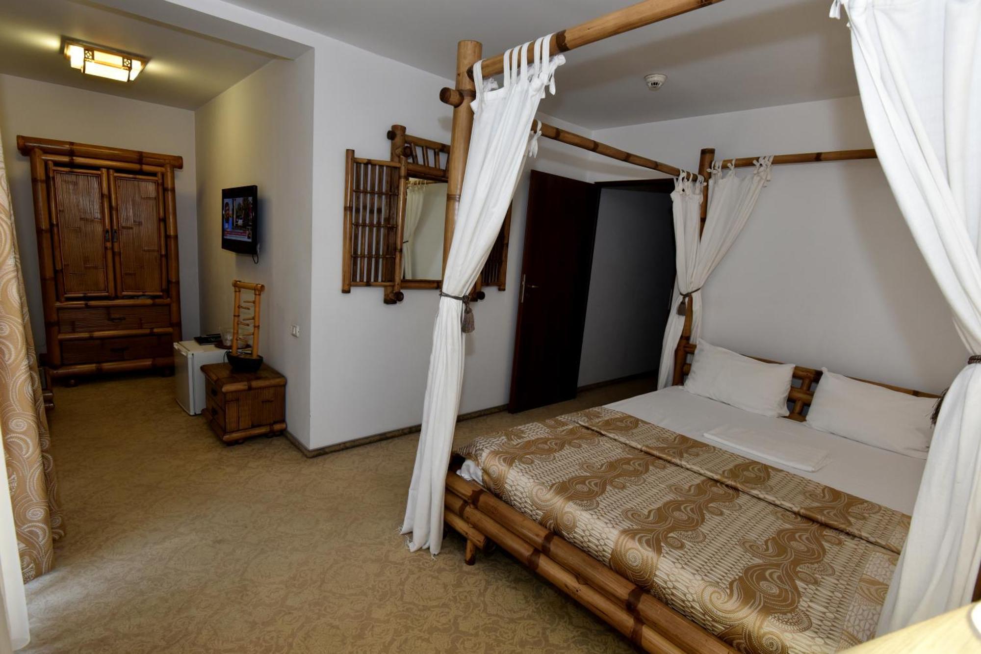 Conac Bavaria Buşteni 部屋 写真